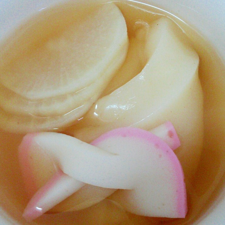 飾り切りかまぼこ入り お正月の定番 大根のお雑煮 レシピ 作り方 By みずたまsweet 楽天レシピ 飾り切りかまぼこ入り お正月の定番 大根のお雑煮 レシピ 作り方 By みずたまsweet 楽天レシピ